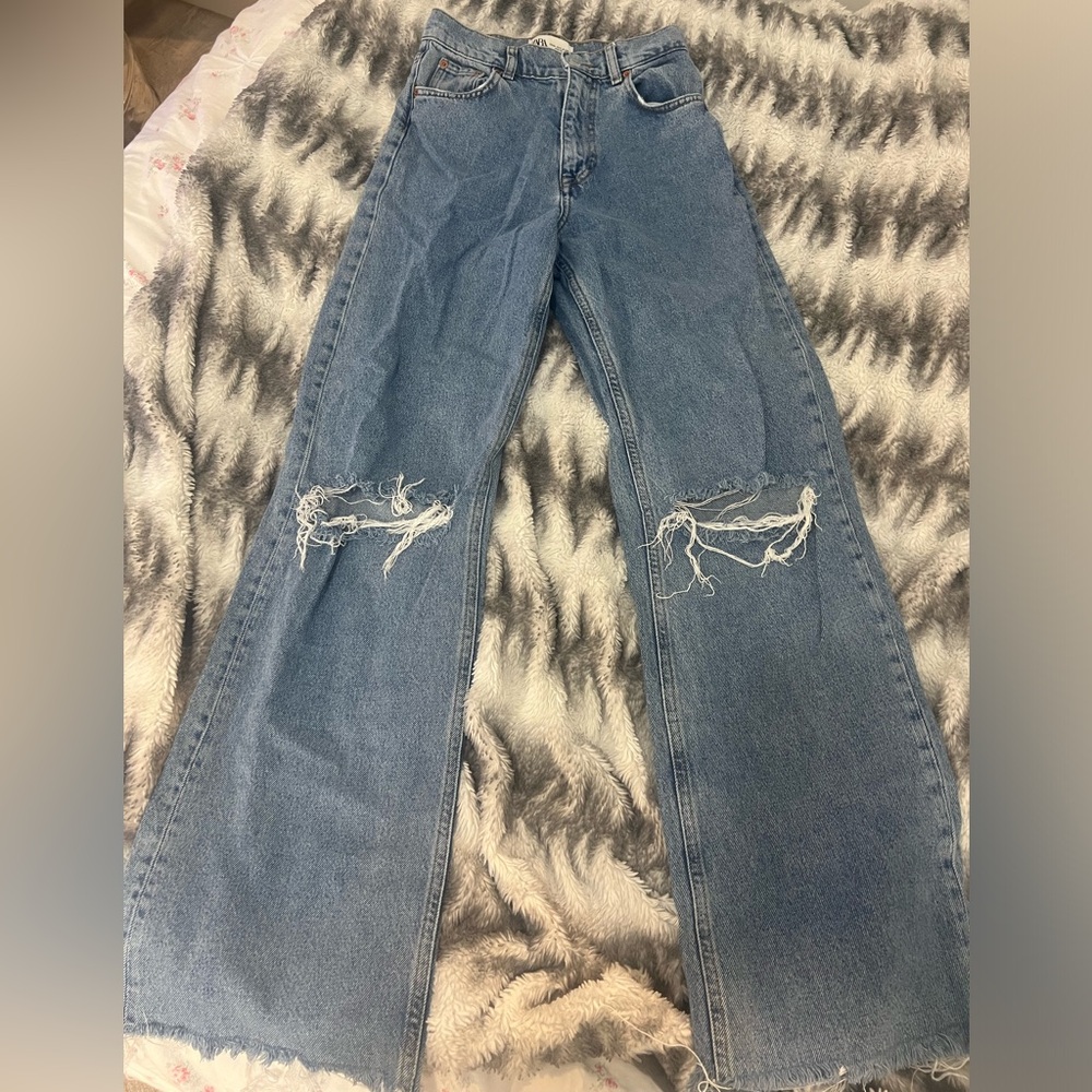 Zara High Rise Distressed Blue Jeans